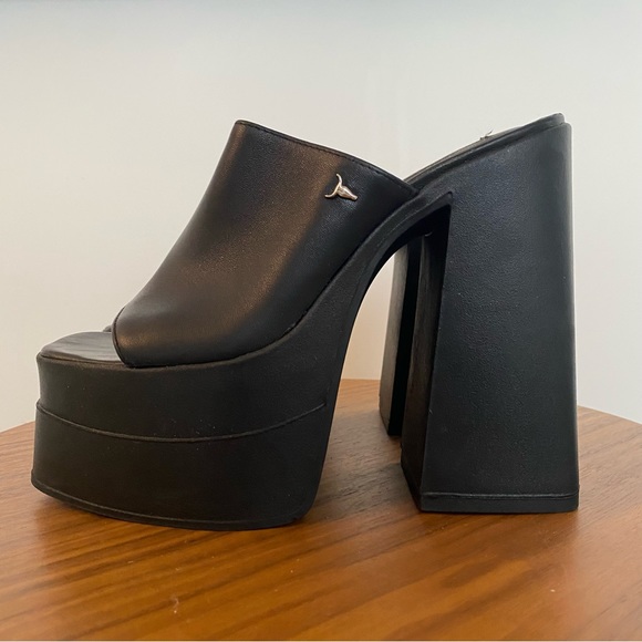 ⏱️24 HR SALE⏱️ Windsor Smith Platform Heels - Picture 2 of 5
